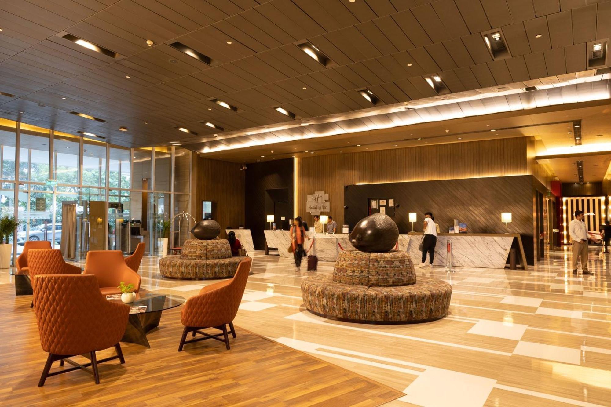 Holiday Inn New Delhi International Airport, An Ihg Hotel Dış mekan fotoğraf